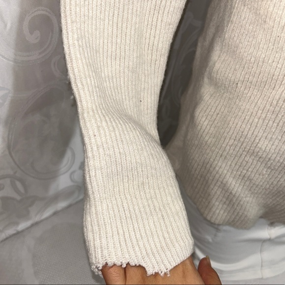 SunIce Ecru Ribbed Mock Neck Zip Up Sweater - Picture 5 of 11